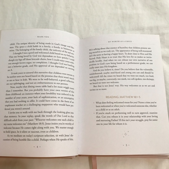 ๐3/$35 Blessed Is She Made New 52 Devotions for Catholic Women Hardcover - Picture 10 of 10